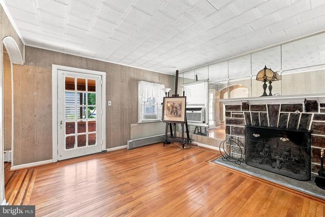 23 E PROVIDENCE RD, Lansdowne, PA 19050