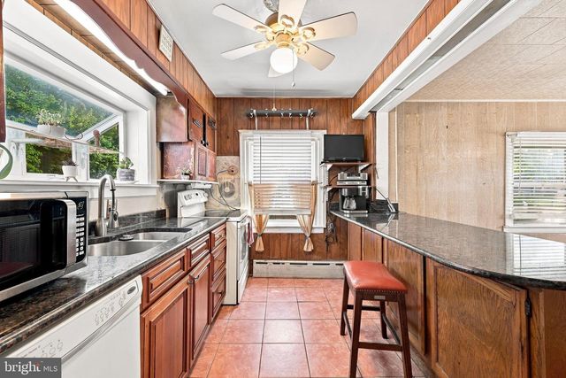 23 E PROVIDENCE RD, Lansdowne, PA 19050