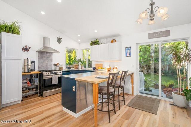 5824 N LA ROCHELLE DR, Coeur D'alene, ID 83815