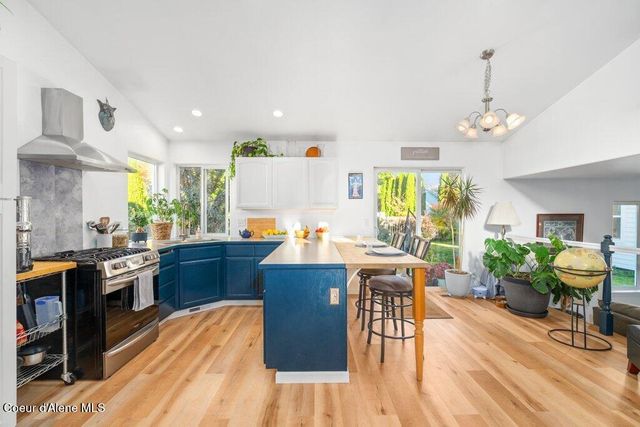 5824 N LA ROCHELLE DR, Coeur D'alene, ID 83815