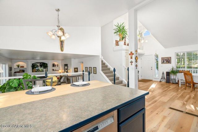 5824 N LA ROCHELLE DR, Coeur D'alene, ID 83815