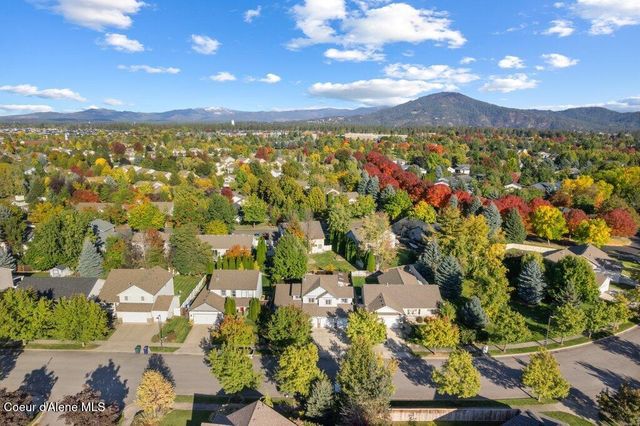 5824 N LA ROCHELLE DR, Coeur D'alene, ID 83815