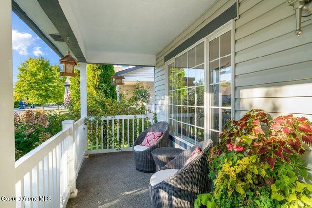 5824 N LA ROCHELLE DR, Coeur D'alene, ID 83815