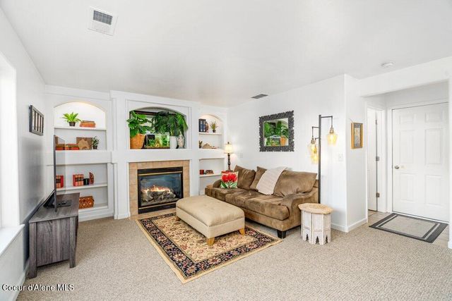 5824 N LA ROCHELLE DR, Coeur D'alene, ID 83815