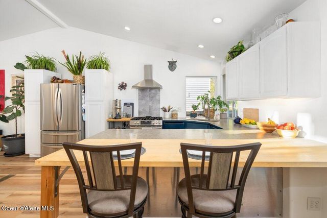 5824 N LA ROCHELLE DR, Coeur D'alene, ID 83815