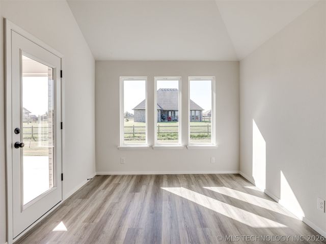 13512 N 60th East Place, Collinsville, OK 74021