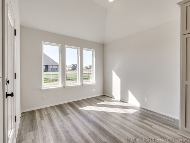 13512 N 60th East Place, Collinsville, OK 74021