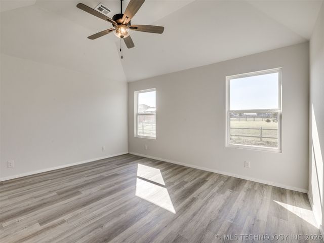 13512 N 60th East Place, Collinsville, OK 74021