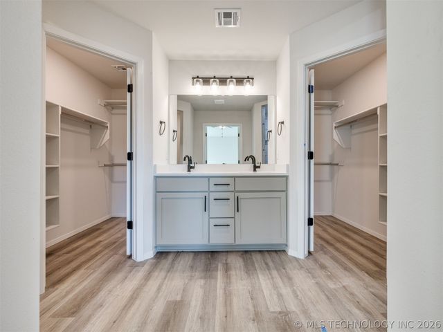 13512 N 60th East Place, Collinsville, OK 74021