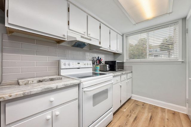 940 Highway 98 31, Destin, FL 32541