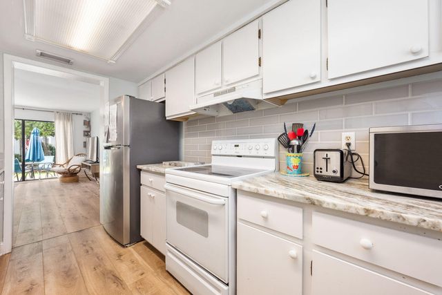 940 Highway 98 31, Destin, FL 32541