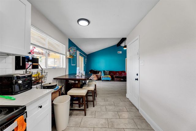 819 Hackberry Street, Stafford, TX 77477