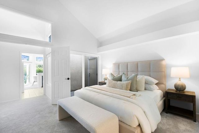 15511 Walton Heath Row, San Diego, CA 92128