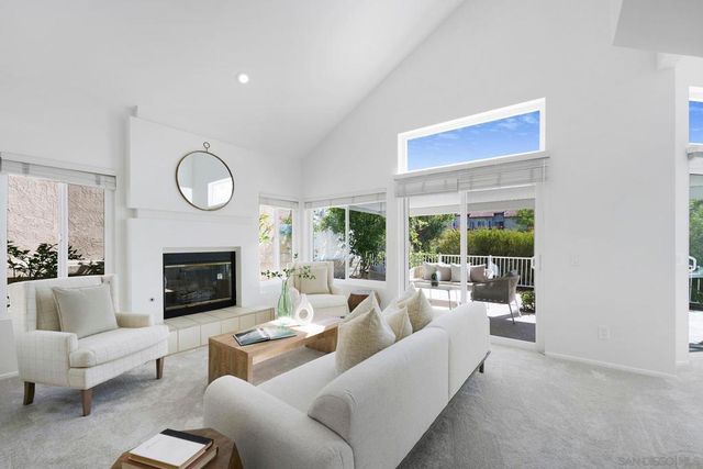 15511 Walton Heath Row, San Diego, CA 92128