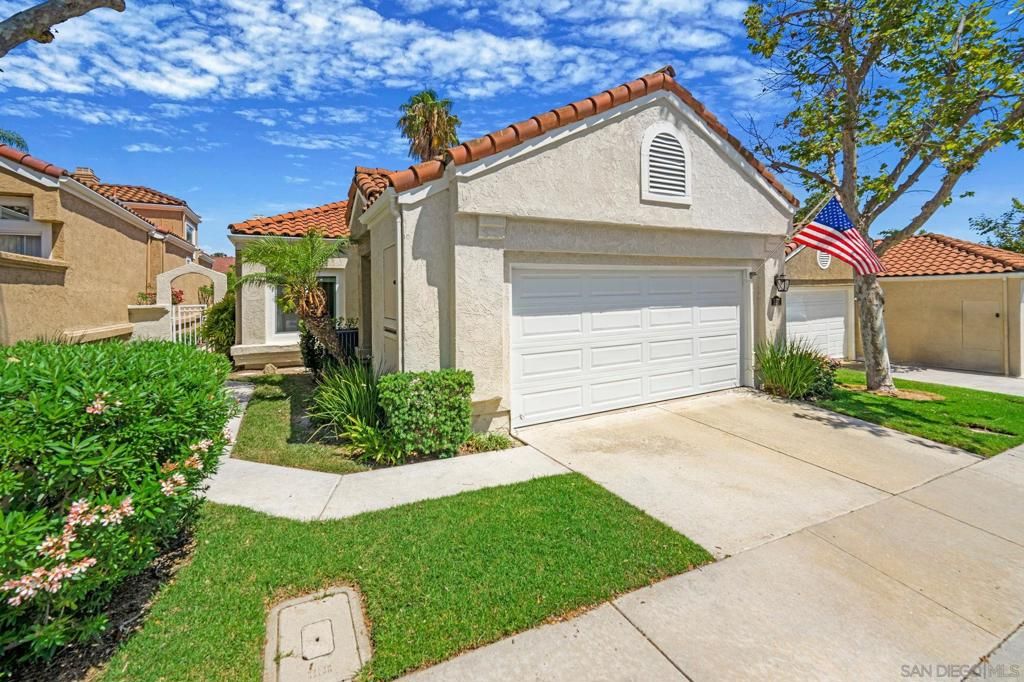 15511 Walton Heath Row, San Diego, CA 92128