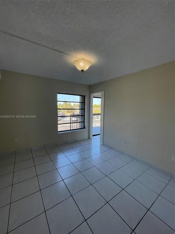 1350 SW 122nd Avenue 212, Miami, FL 33184