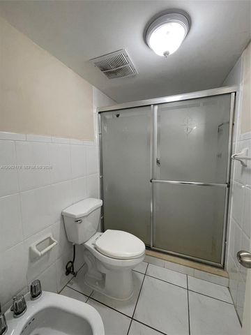 1350 SW 122nd Avenue 212, Miami, FL 33184
