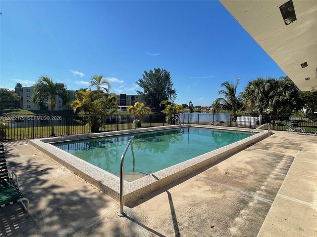 1350 SW 122nd Avenue 212, Miami, FL 33184