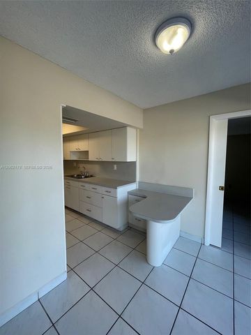 1350 SW 122nd Avenue 212, Miami, FL 33184