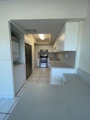 1350 SW 122nd Avenue 212, Miami, FL 33184