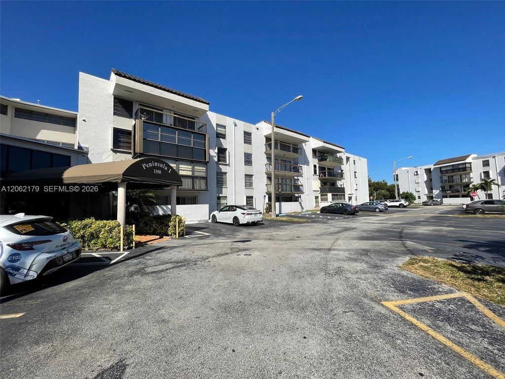 1350 SW 122nd Avenue 212, Miami, FL 33184