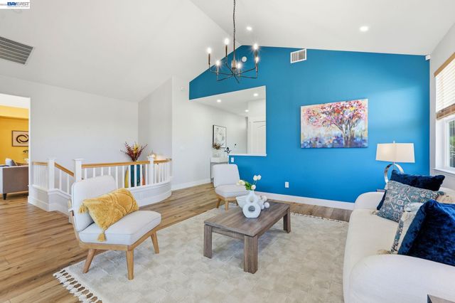 857 Bridgeway Cir, El Sobrante, CA 94803