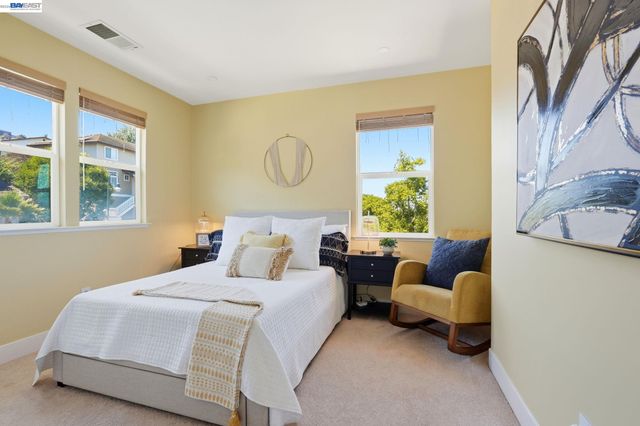 857 Bridgeway Cir, El Sobrante, CA 94803