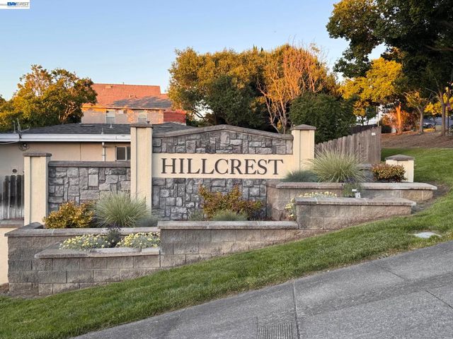 857 Bridgeway Cir, El Sobrante, CA 94803