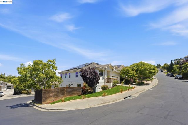 857 Bridgeway Cir, El Sobrante, CA 94803