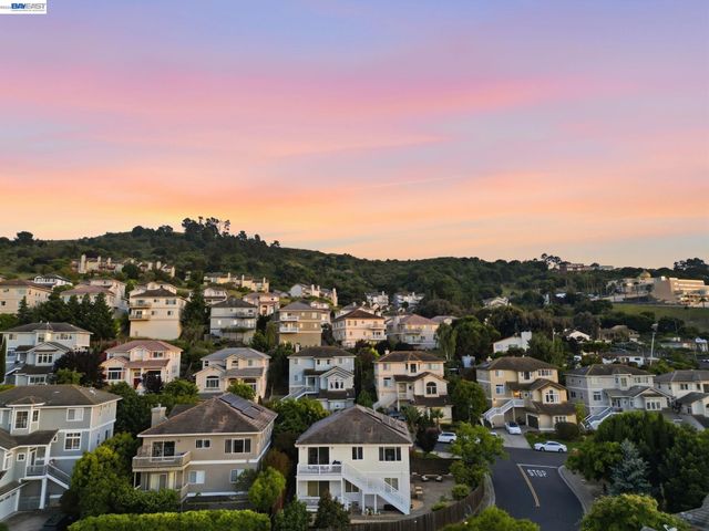 857 Bridgeway Cir, El Sobrante, CA 94803