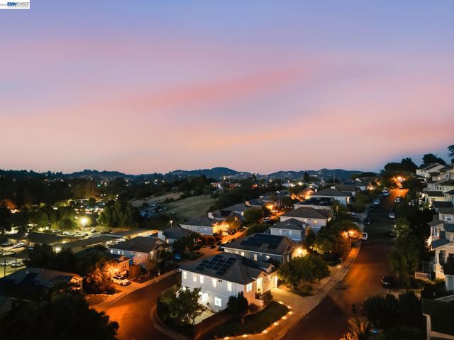 857 Bridgeway Cir, El Sobrante, CA 94803