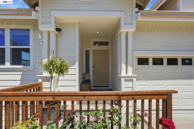 857 Bridgeway Cir, El Sobrante, CA 94803