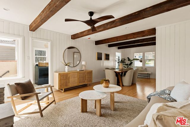 8116 Truxton Avenue, Los Angeles, CA 90045