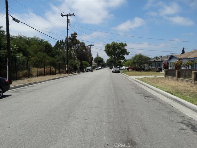 10461 Beach, Bellflower, CA 90706