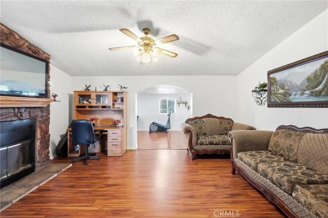 2121 E Ave I SPC 10 10, Lancaster, CA 93535