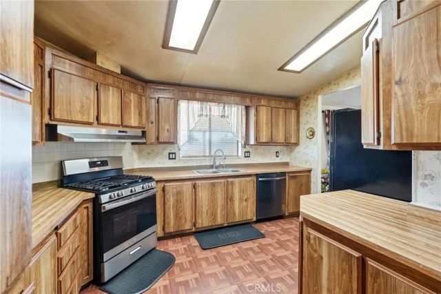 2121 E Ave I SPC 10 10, Lancaster, CA 93535
