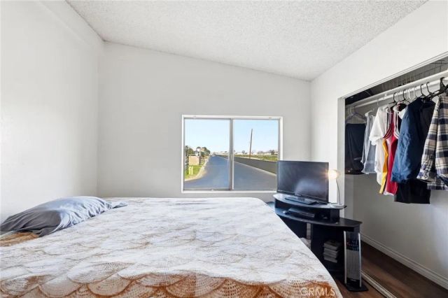 2121 E Ave I SPC 10 10, Lancaster, CA 93535