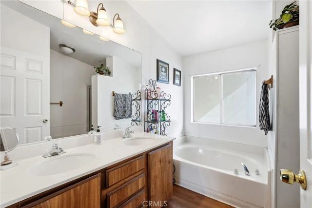 2121 E Ave I SPC 10 10, Lancaster, CA 93535