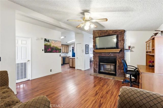 2121 E Ave I SPC 10 10, Lancaster, CA 93535