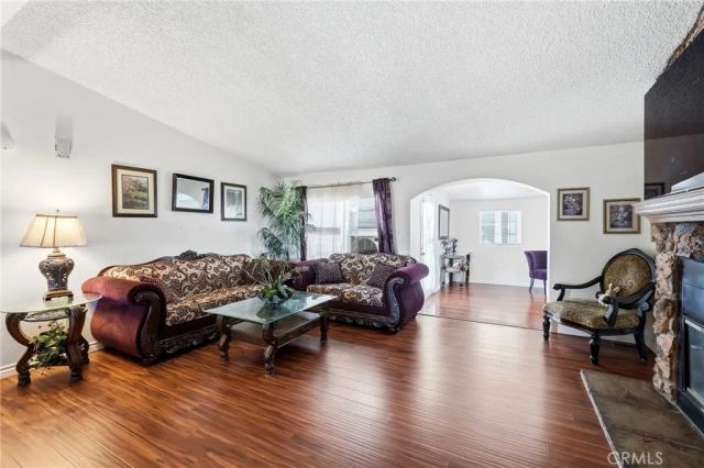 2121 E Ave I SPC 10 10, Lancaster, CA 93535