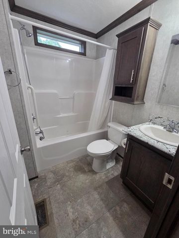 860 LATSHAW RD, Spring City, PA 19475