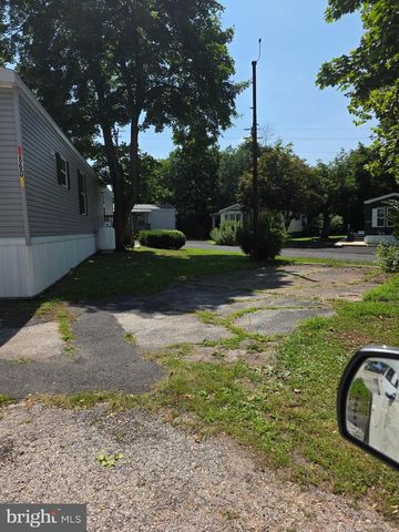 860 LATSHAW RD, Spring City, PA 19475