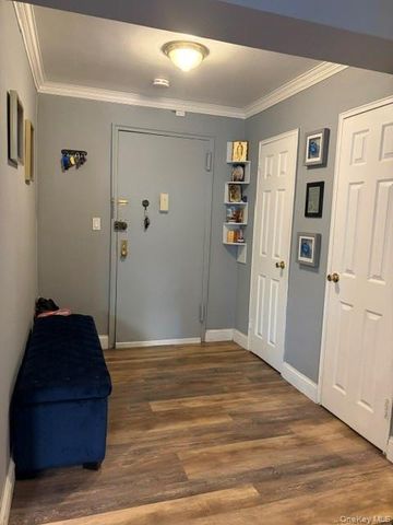 153-25 88 Street 3F, Howard Beach, NY 11414