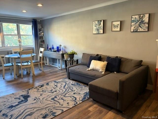 153-25 88 Street 3F, Howard Beach, NY 11414