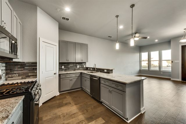 5827 Rivendell Drive, Frisco, TX 75035