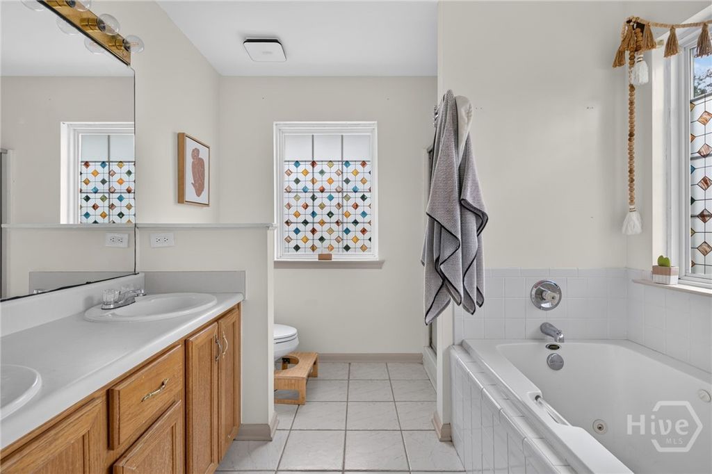 Image 11 of property listing at 59 Richmond Way, Richmond Hill, GA 31324