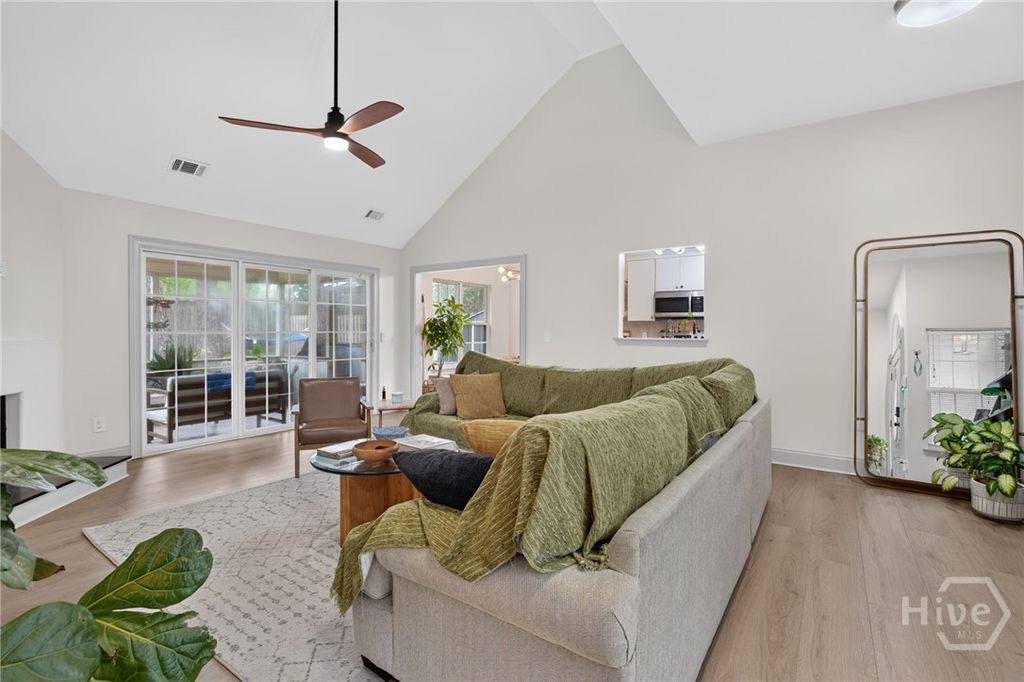 Image 26 of property listing at 59 Richmond Way, Richmond Hill, GA 31324