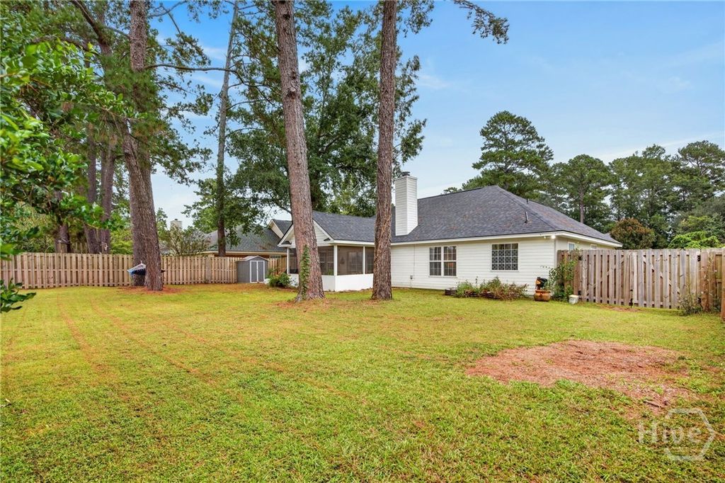 Image 5 of property listing at 59 Richmond Way, Richmond Hill, GA 31324
