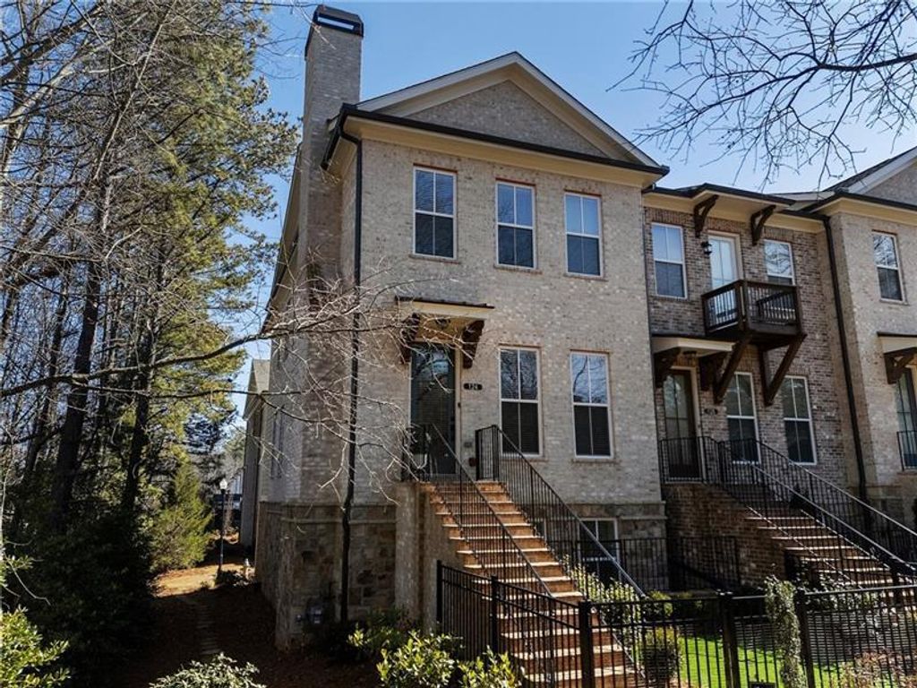 124 Everley Walk, Alpharetta, GA 30009
