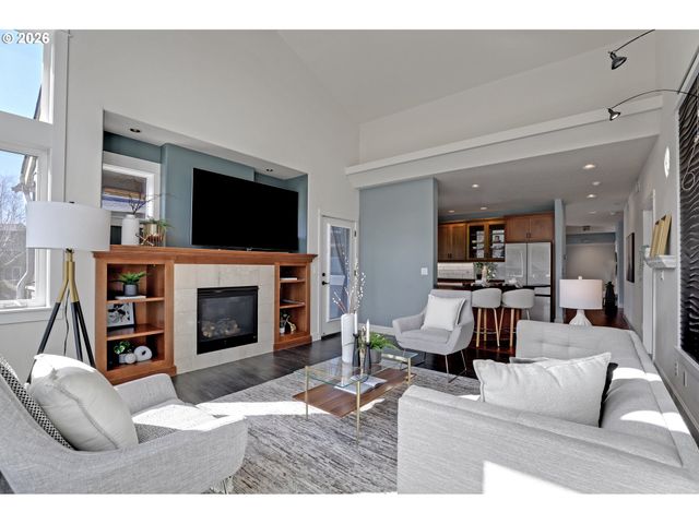 10316 Se BRISTOL Ct, Happy Valley, OR 97086